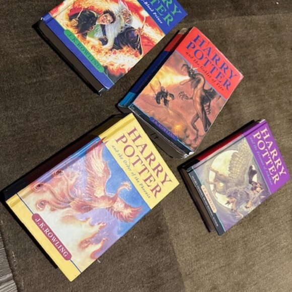 Harry Potter books - Picture 1 of 1